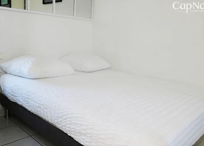 Appartamento 2 Pièces Climatisé Avec Parking Et Terrasse Au Cap D'agde - Fr-1-867-4 Agde