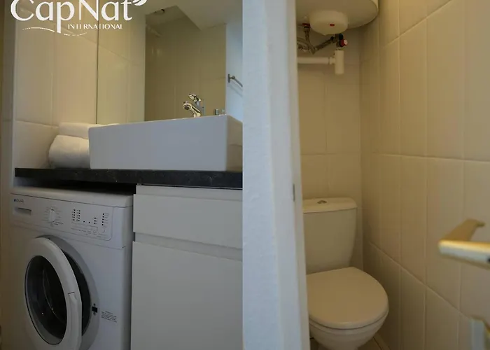 2 Pièces Climatisé Avec Parking Et Terrasse Au Cap D'agde - Fr-1-867-4 Appartamento *